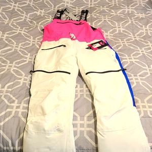 Brand new snowboard/ski bib